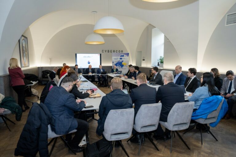 Technical Committee for Waterborne Transport and Multimodality Gathers Experts to Discuss Strengthening Sustainable and Digital Trade Routes and Logistics Concepts